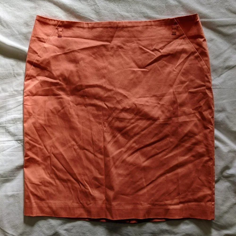 👗Metaphor Orange Straight Skirt (Size: 16P)👗 - Picture 2 of 9